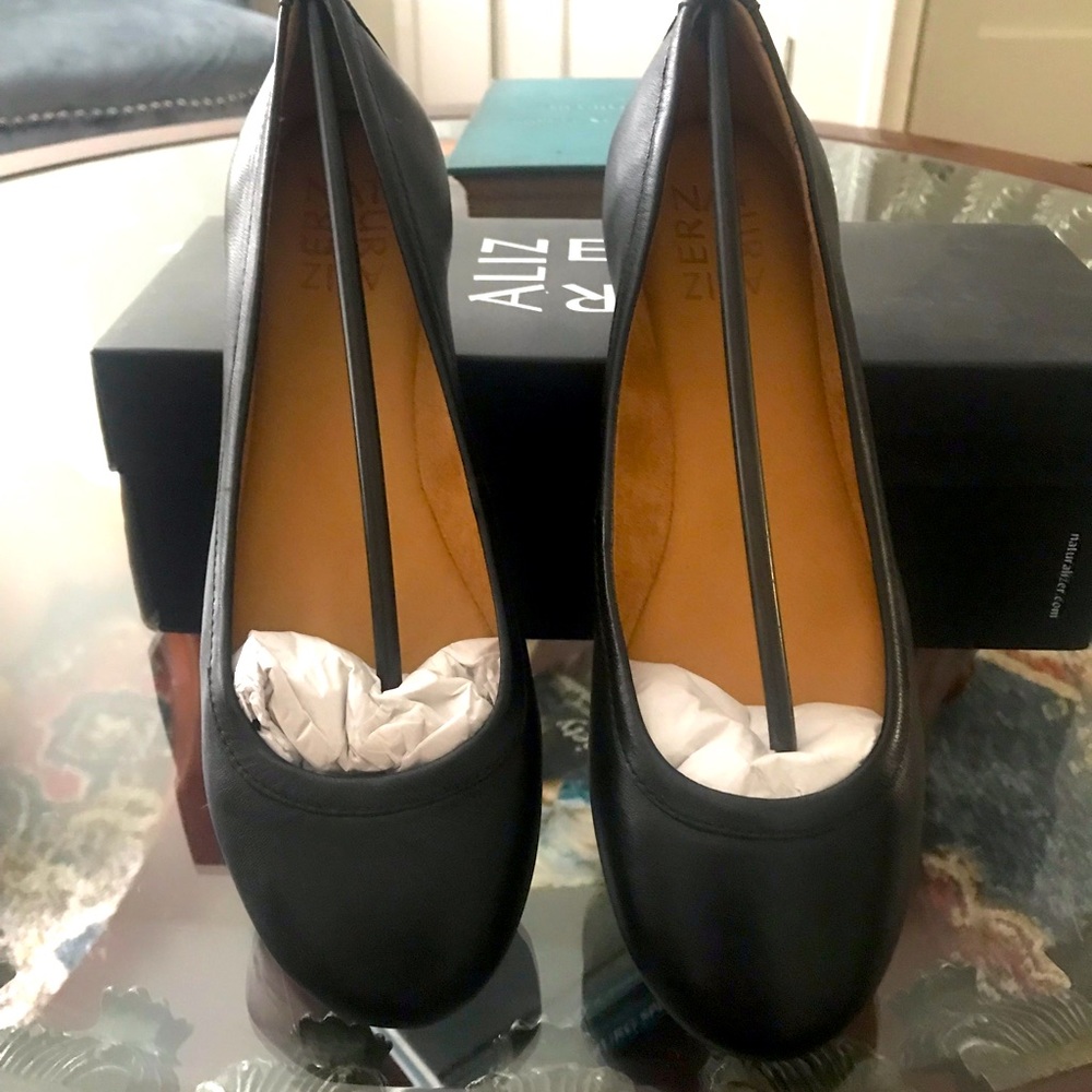Naturalizer Brittany Black Leather Flats
